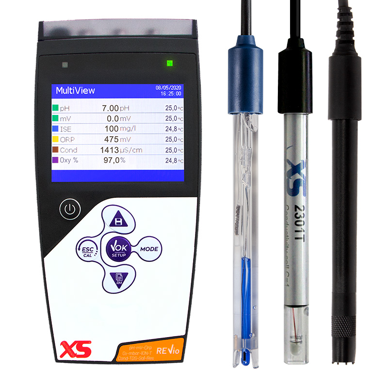 REVIO mit pH Elektrode, Leitfähigkeitsmesszelle und Sauerstoffsensor im Koffer REVIO Multiparameter-Tester mit pH‑Elektrode, Leitfähigkeitsmesszelle und Sauerstoffsensor im