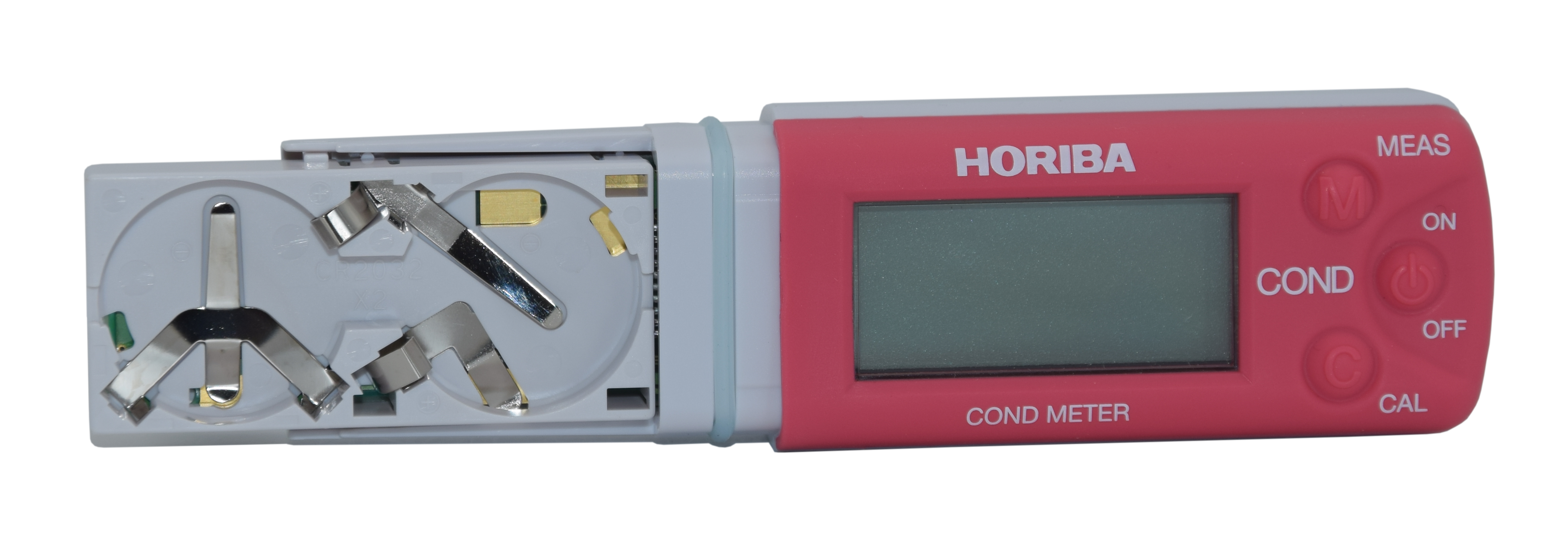 Horiba LAQUAtwin EC 22 ohne Batterien, Gehäuse offen und Batteriefach sichtbar