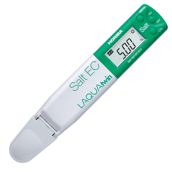 Horiba LAQUAtwin Salzgehalt Tester mit 2 Kalibrierpunkten und Temperatur Messung (Salt-11) Horiba LAQUAtwin Salzgehalt Tester in weiß und grün, grüne Schrift , schräg