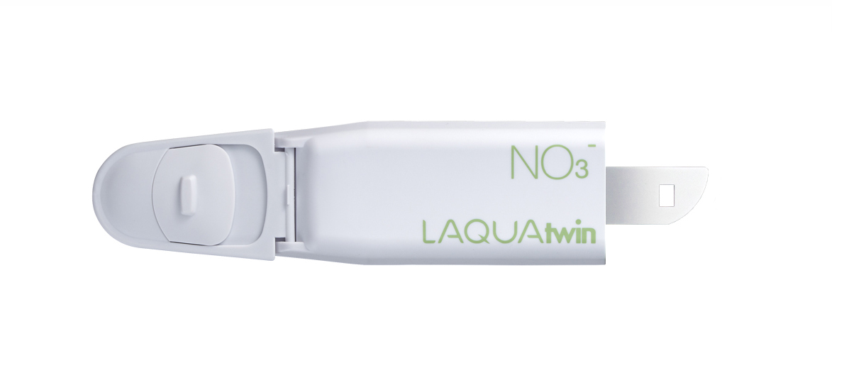 Horiba LAQUAtwin S040 Nitrat Austauschsensor für NO3-11 Tester LAQUAtwin S040 Sensor für NO3-11, klare Darstellung der Sensorfläche und Anschlusszunge