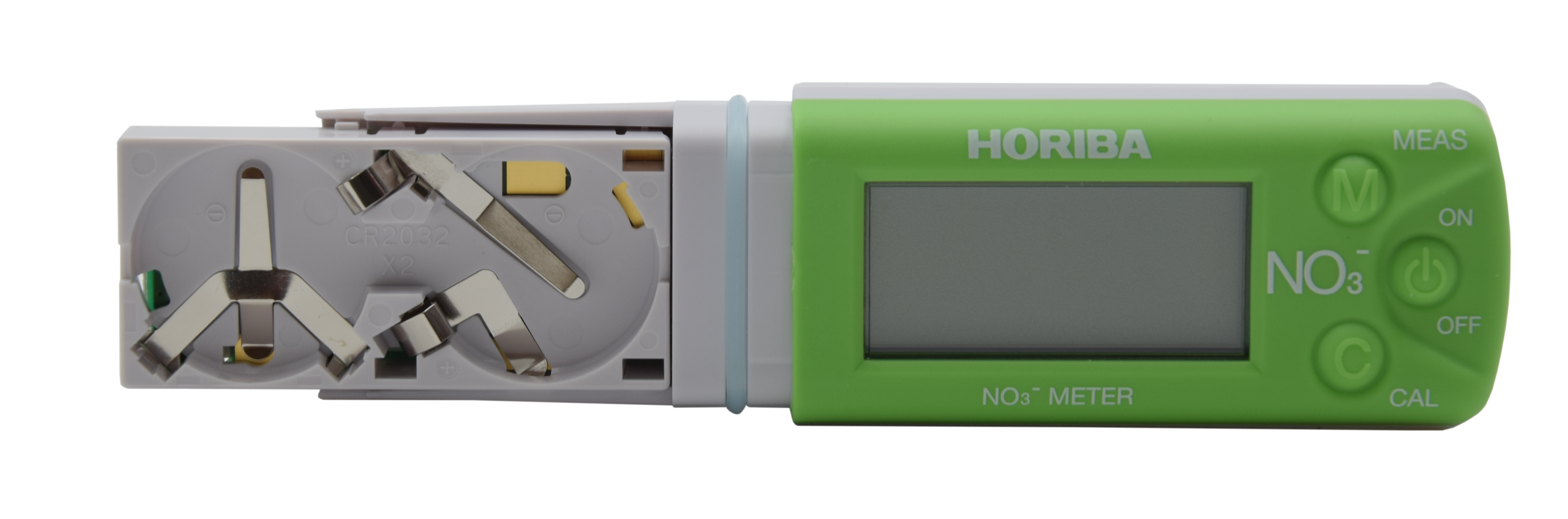 Horiba NO3 11 Testergehäuse nah, Gehäuse, Display und Bedientasten im Detail, digitales LCD und Gehäusetextur, tragbares Nitratanalysengerät, Batteriefach leer