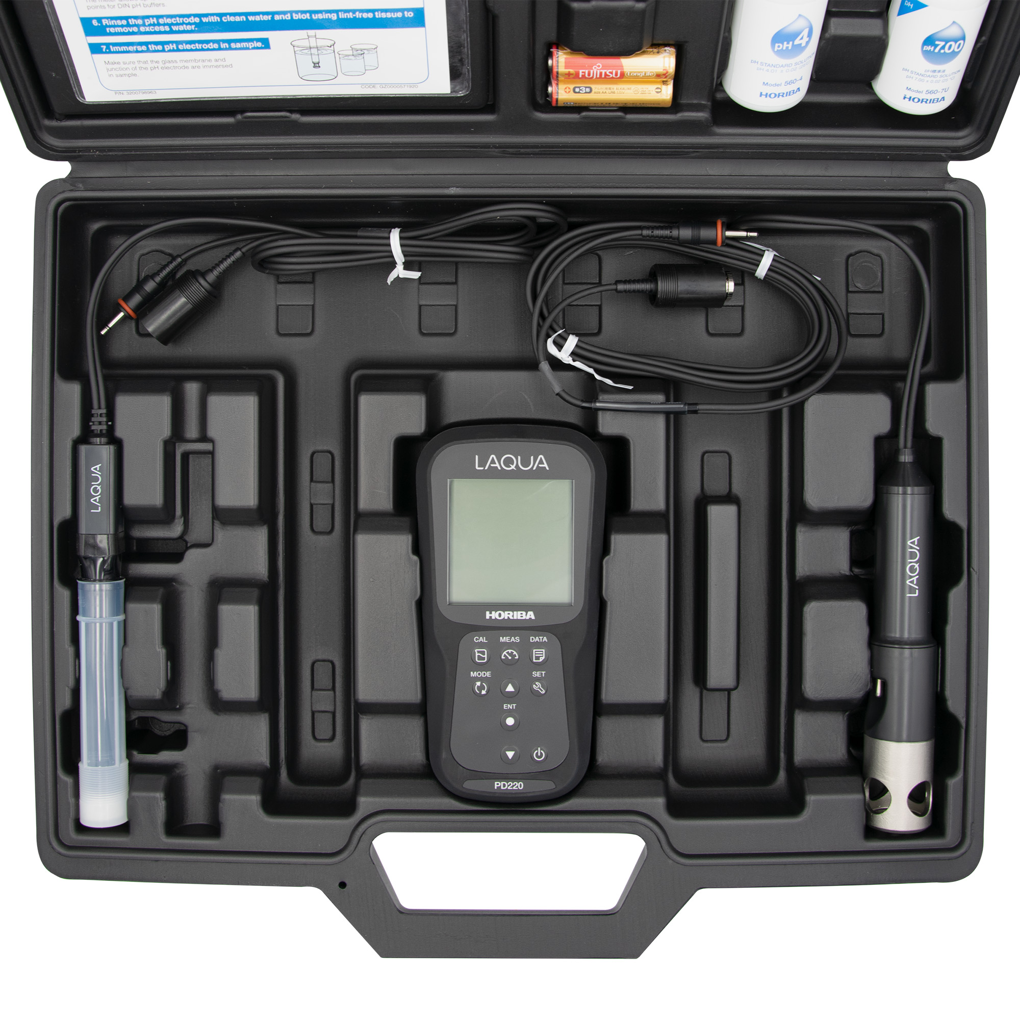 Horiba LAQUA PD220-Kit pH, Redox, gelöster Sauerstoff und Temperatur Handmessgerät mit GLP konformer Datenspeicherung und Druckfunktion im Analysen- Messkoffer oben Ansicht auf das offene Horiba LAQUA PD220 Kit Case mit sichtbaren Inhalt